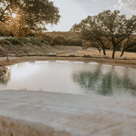 Вилла Nest - Texas Tiny House With A Big View Spring Branch Экстерьер фото