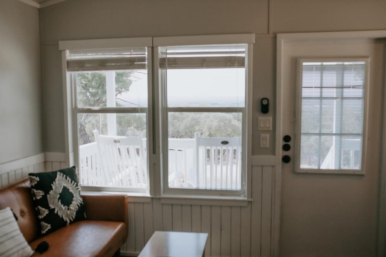 Вилла Nest - Texas Tiny House With A Big View Spring Branch Экстерьер фото