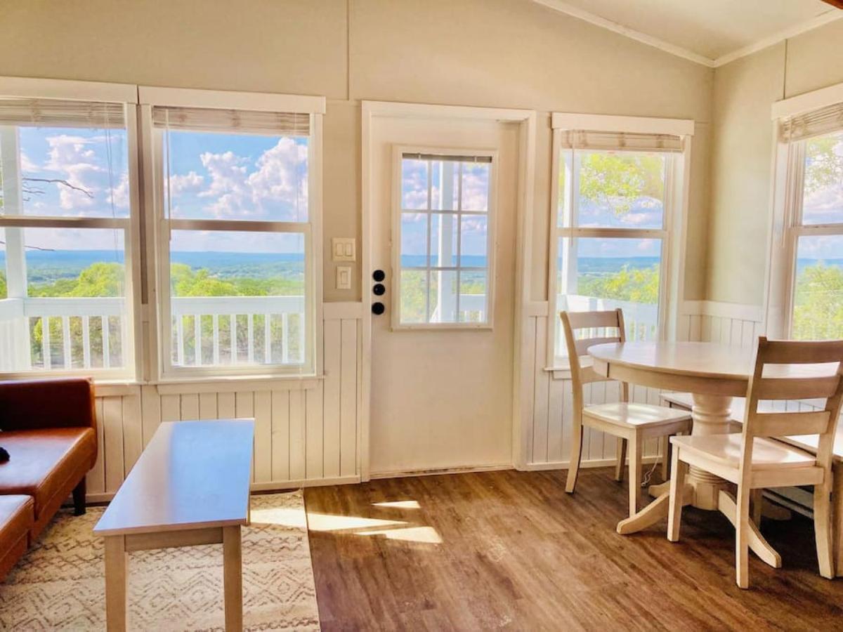 Вилла Nest - Texas Tiny House With A Big View Spring Branch Экстерьер фото